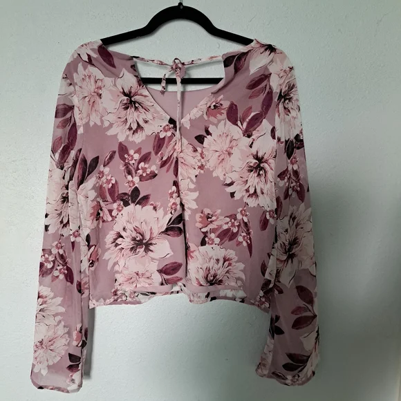 Charlotte Russe Lavender Floral Blouse - Picture 8 of 10